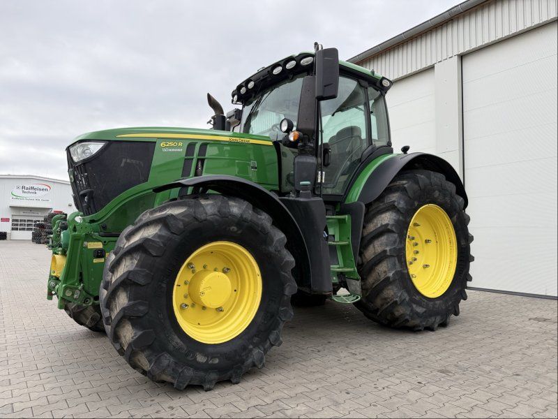 John Deere 6250 R