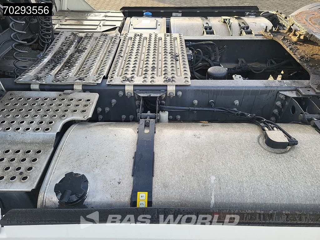 Renault T 480 4X2 HSC 2x Tanks