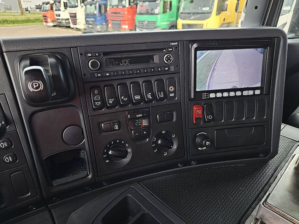 SCANIA P320