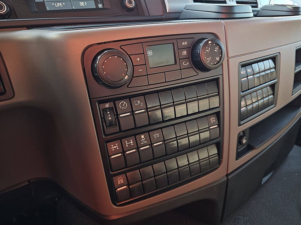 M.A.N. 26.430 TGS kipphydr