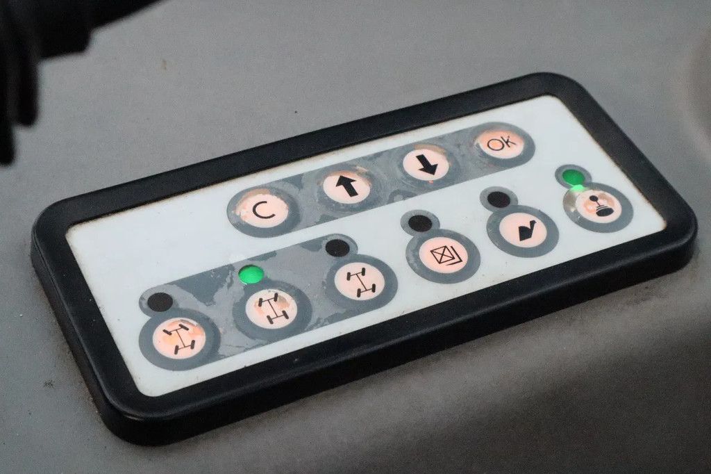 JLG 4017 PS | FORKS | GOOD TIRES