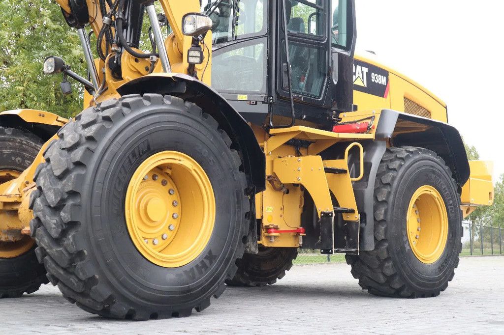 Caterpillar 938 M | 2X BUCKET | JIB | FORKS | BSS | GOOD CONDITION