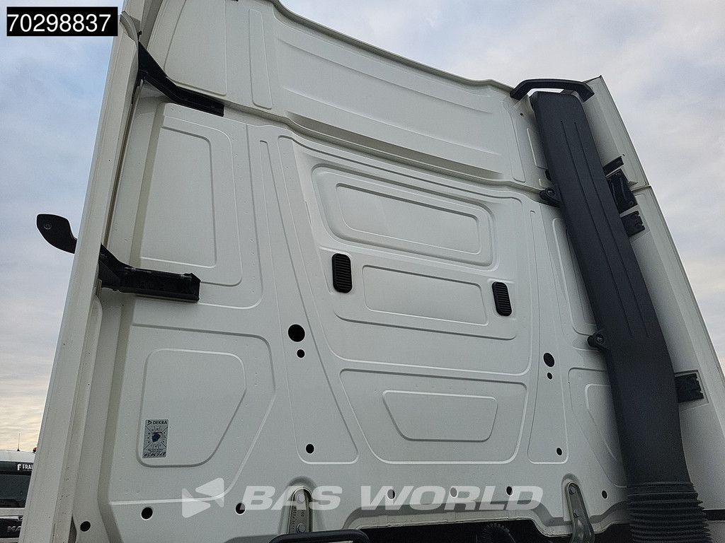 Mercedes Actros 1845 4X2 GigaSpace Retarder MirrorCam Navi Euro 6