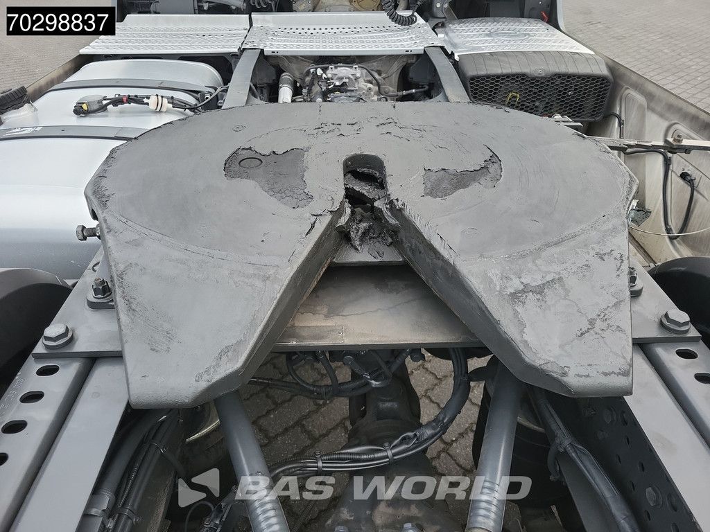 Mercedes Actros 1845 4X2 GigaSpace Retarder MirrorCam Navi Euro 6