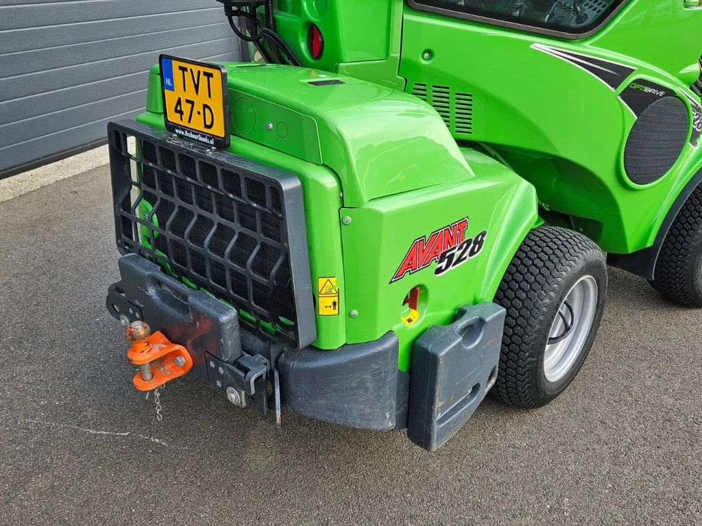 Avant 528