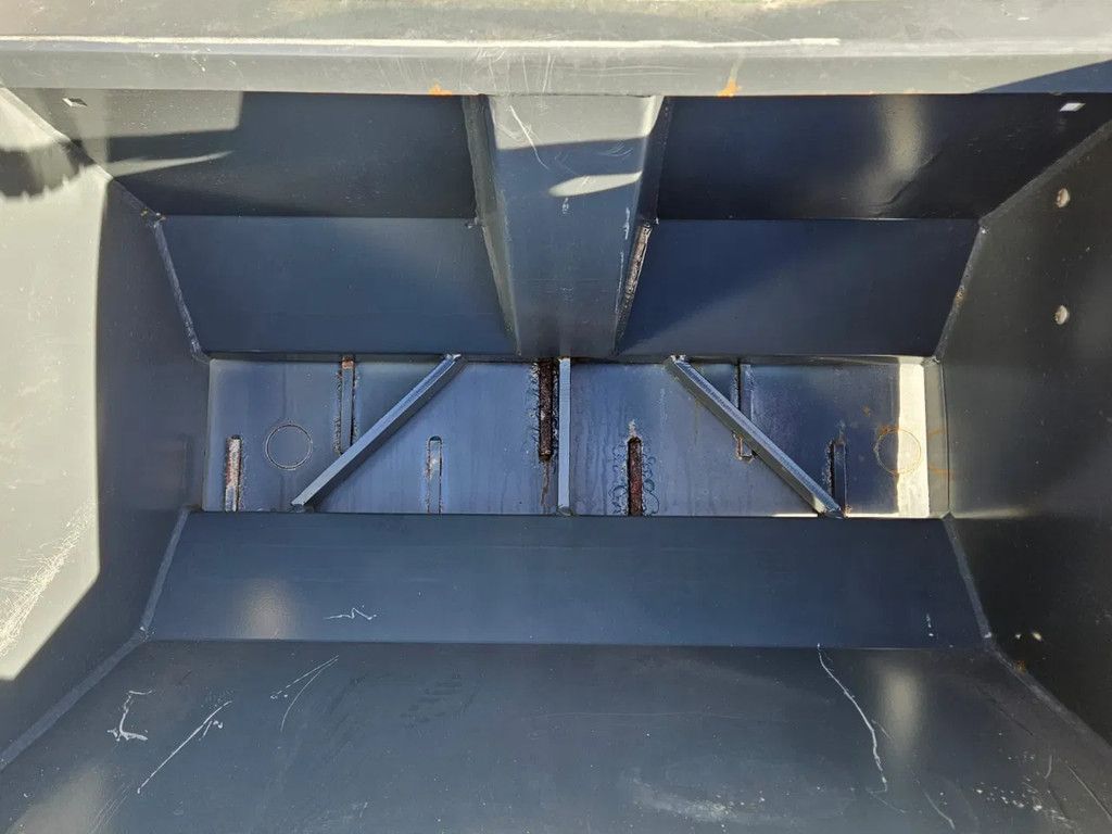 Avant 900 Zand- en zoutstrooier