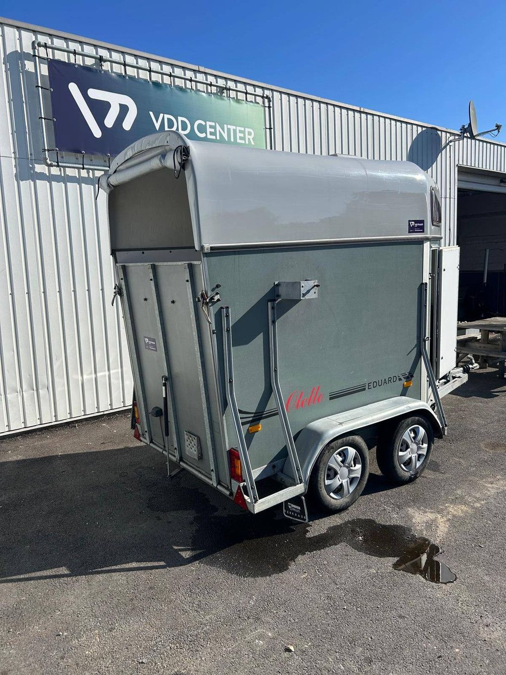 Horse trailer Eduard VT-13 2002