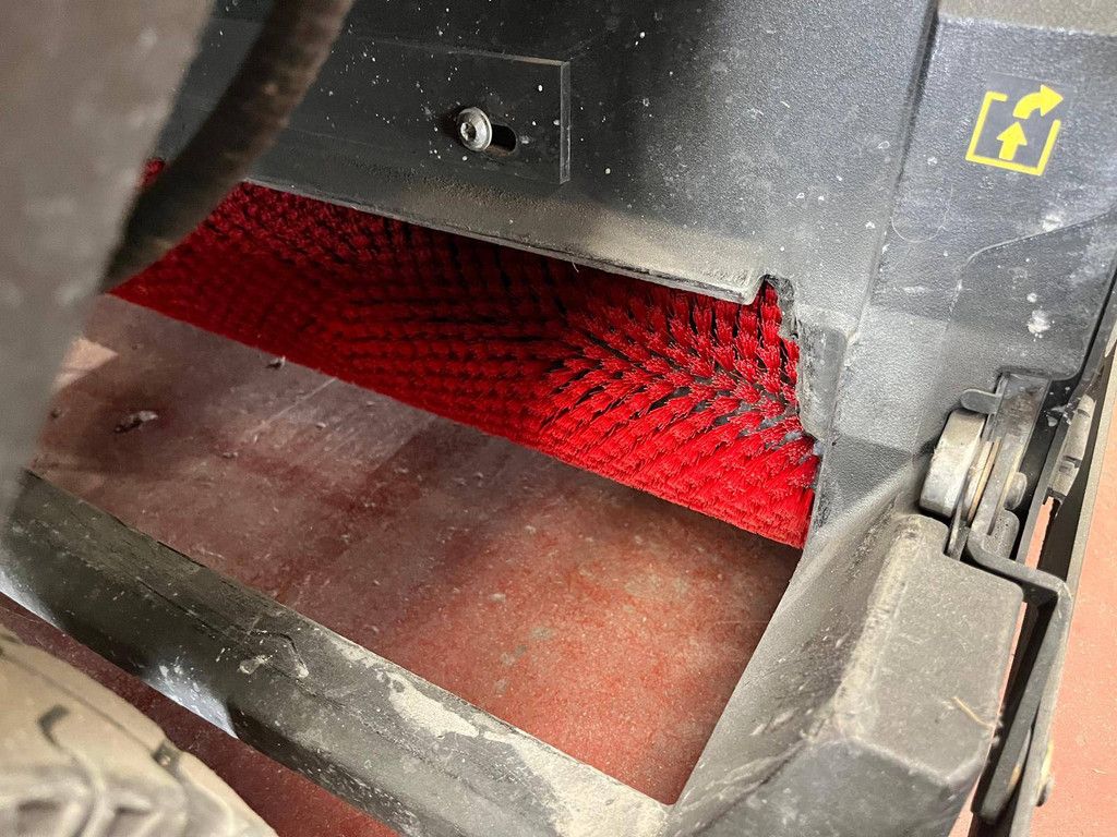 Kehrmaschine Kärcher R120 Electric 2025