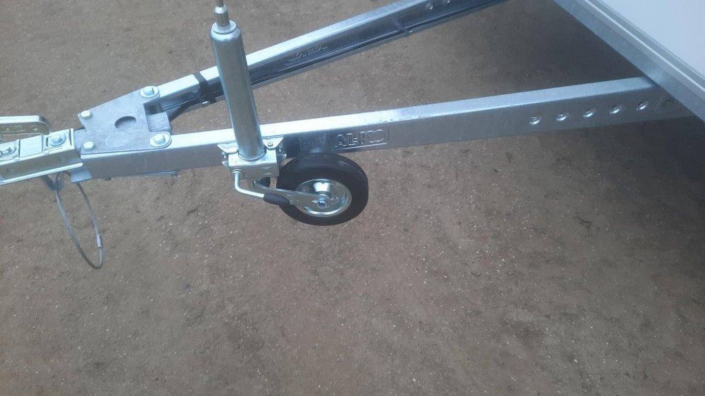 Closed Trailer Power Trailer 3x1.50x1.80m New