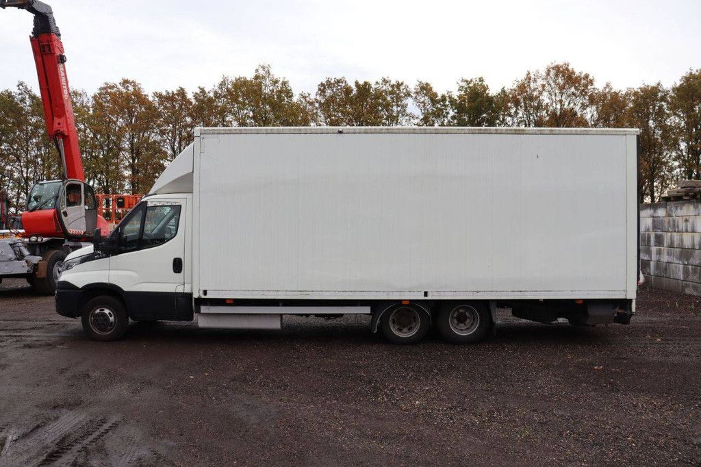 Traktor Iveco Daily 50C18 Diesel 180 PS 2017 mit Anhänger Veldhuizen