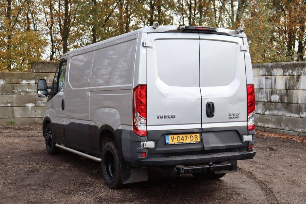 Iveco Daily 40C21 Diesel 204 PS 2017 Kastenwagen