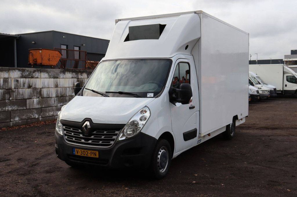 Refrigerated truck Renault Master Diesel 150 hp 2016