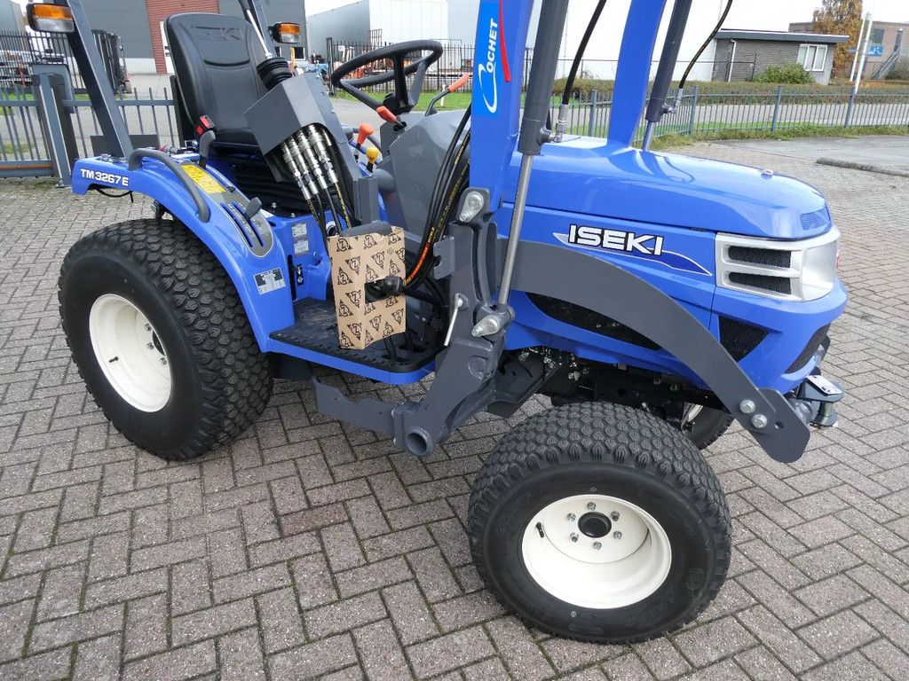 Iseki TM3267E 4wd / 00016 Draaiuren / Voorlader