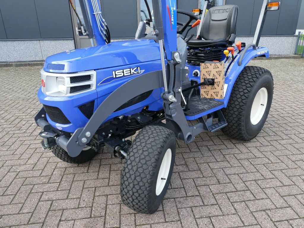 Iseki TM3267E 4wd / 00016 Draaiuren / Voorlader