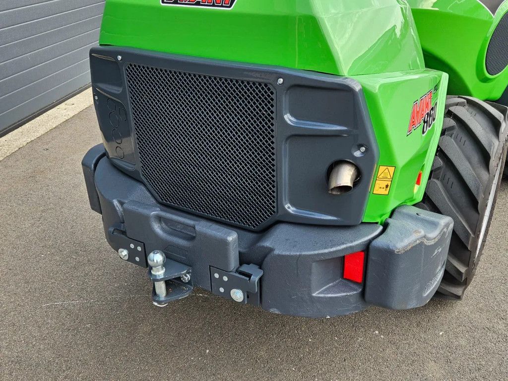 Avant 860i TDL mini-shovel