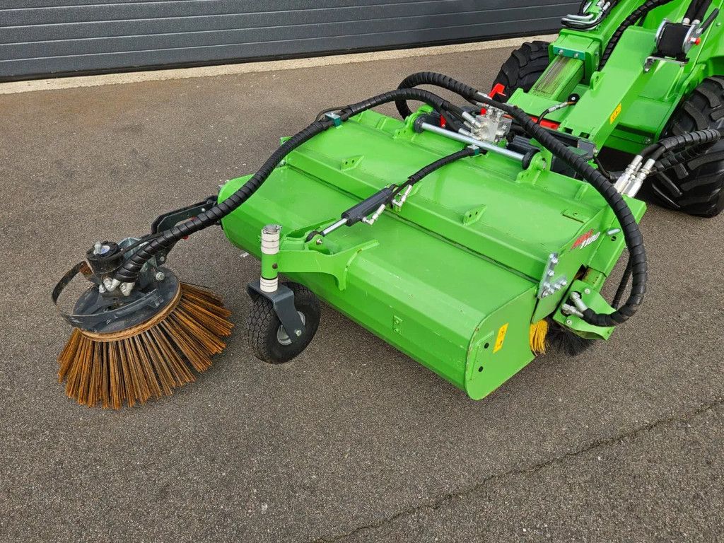 Avant Borstel met opvangbak 1100