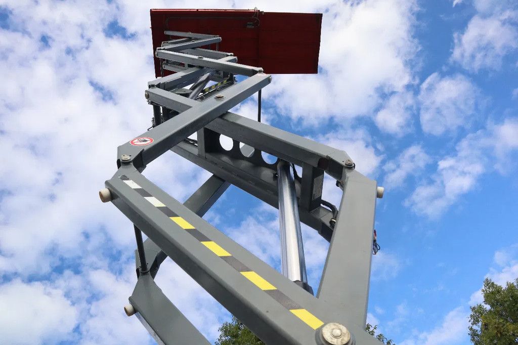 Skyjack SJ6832 RT | 12 METER | 454 KG