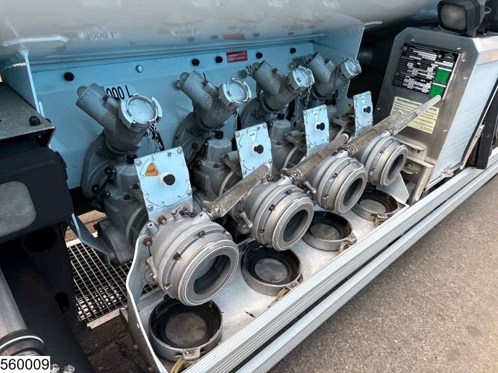 Iveco Eurocargo 190EL28 EURO 5, Fuel, 13390 liter, 4 Comp