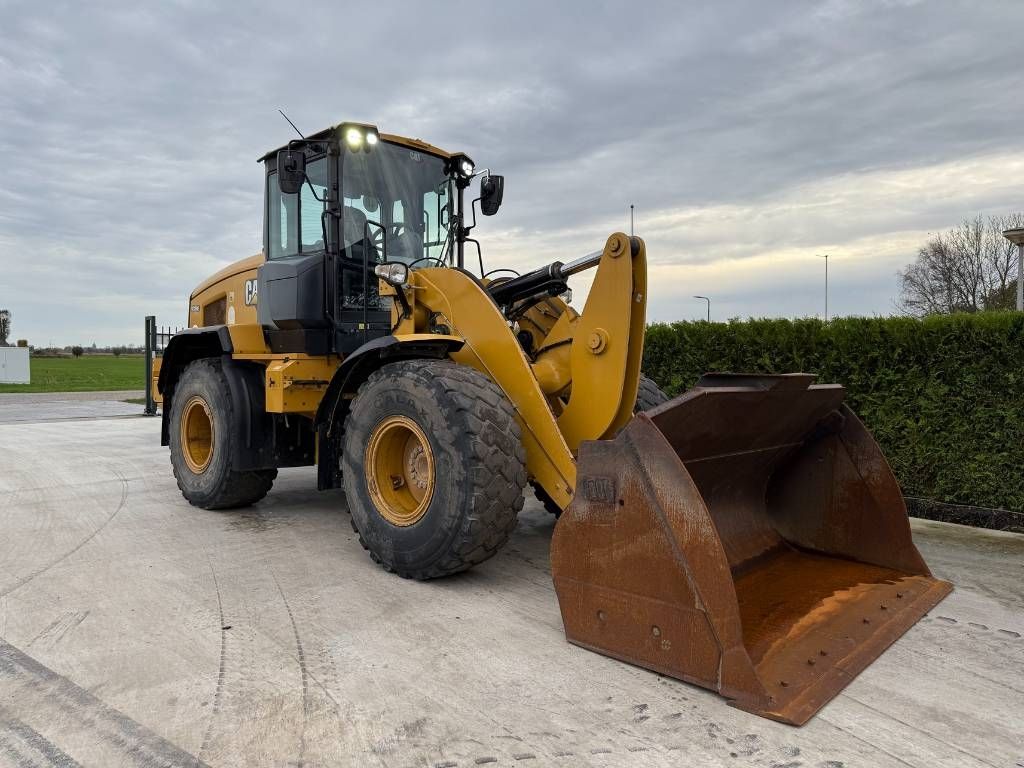 CAT 930 M