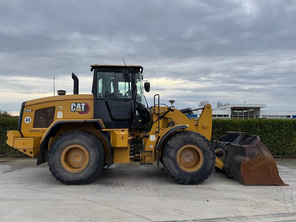 CAT 930 M