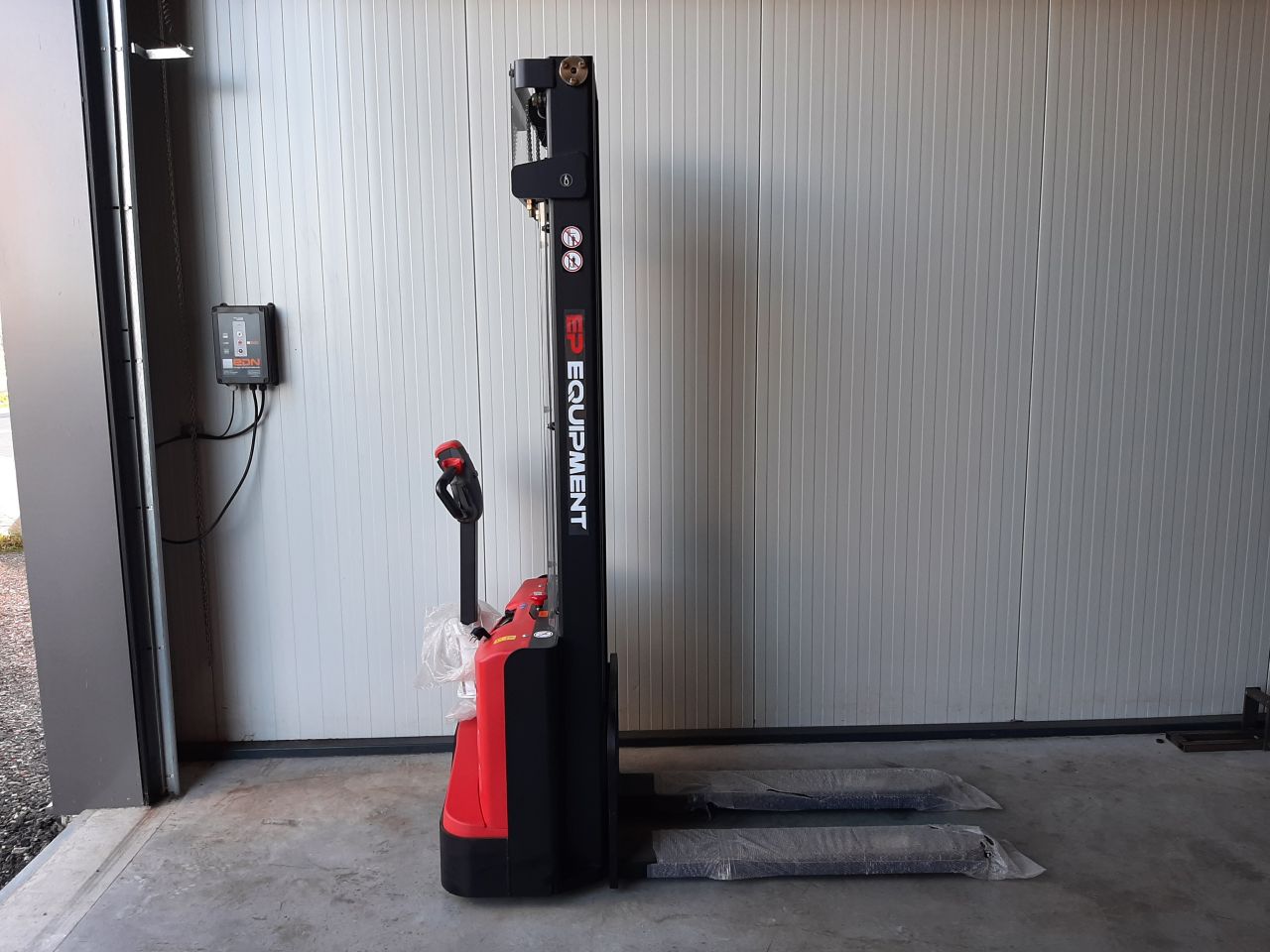 Ep ES12-12ES elektrische stapelaar 1200 kg 3600 mm demo