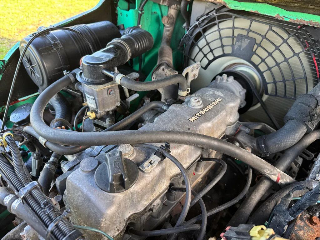 Mitsubishi Triplo Freelift FG25N