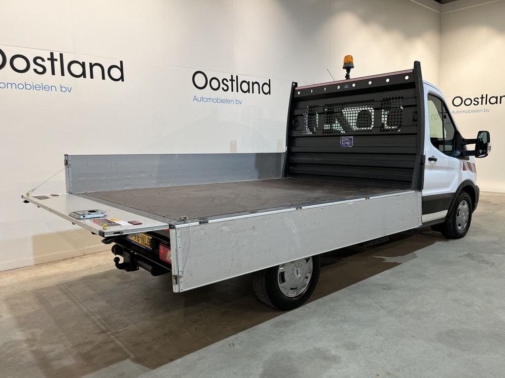 Ford Transit 350 2.0 TDCI L2H1 Trend AWD 4X4 170 PK Open Laadbak / Euro 6 / Airco / Cruise Control / Trekhaak / 3-Zits / 80.300 KM !!