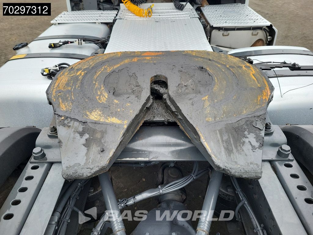 Mercedes Actros 1942 4X2 BigSpace 2x Tanks