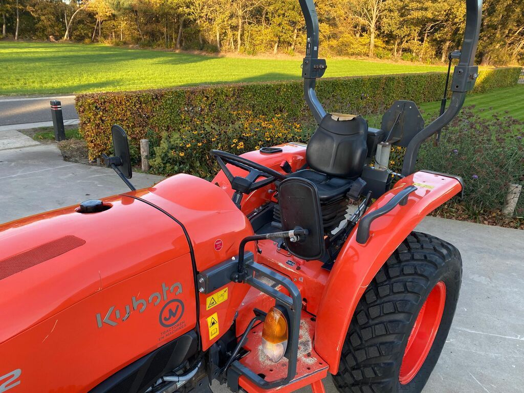 Kubota L1-382