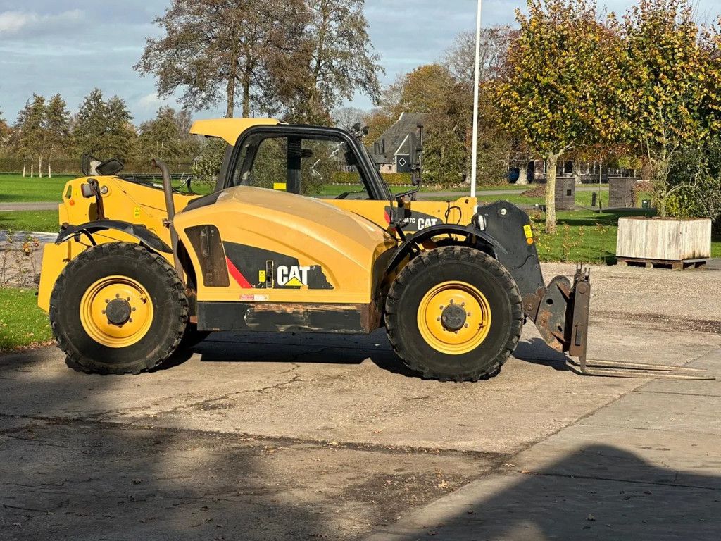 Caterpillar TH 407 verreiker