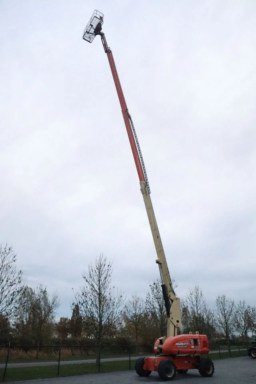 JLG 860 SJ | 28 METER | 230 KG