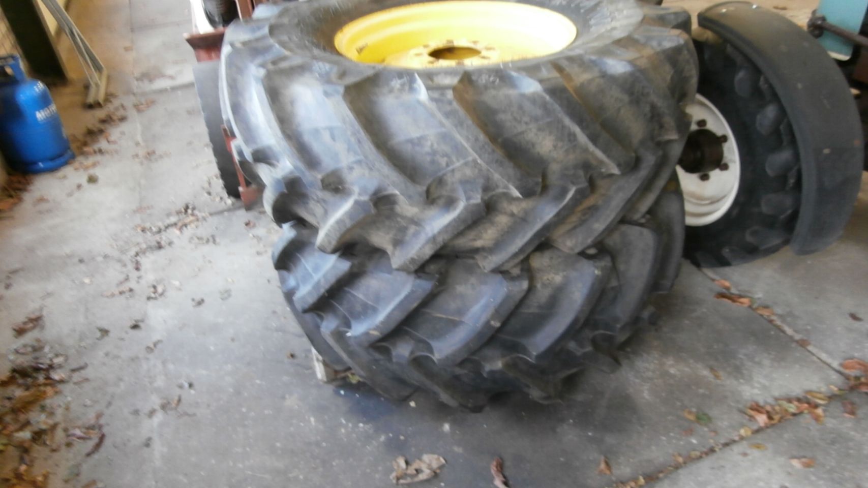 Banden Pirelly TM 700 480-70R24 € 1100,00