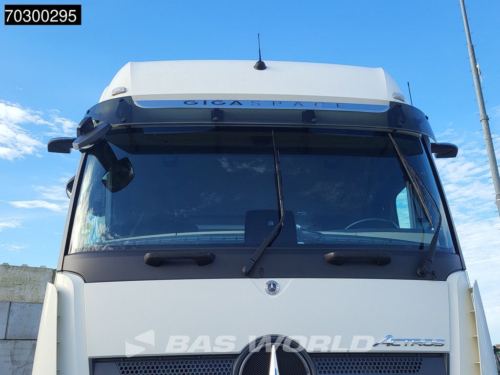 Mercedes Actros 1845 4X2 GigaSpace Retarder MirrorCam Navi Euro 6