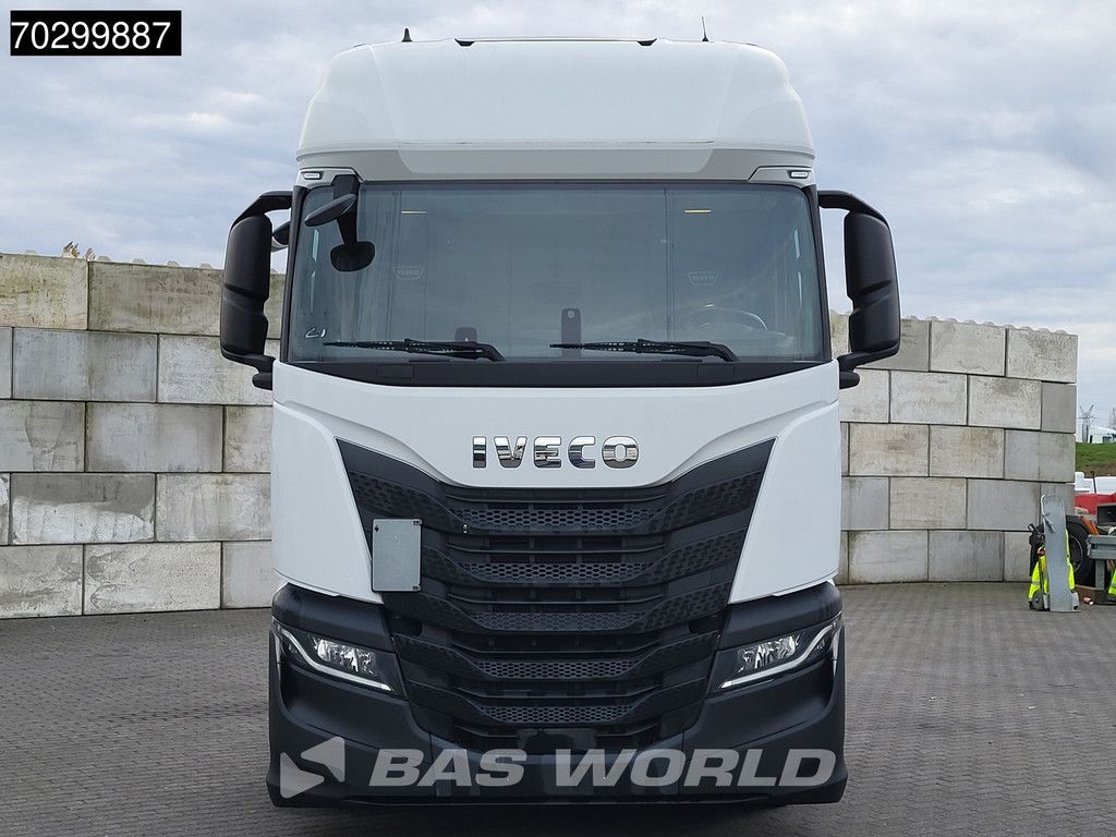 Iveco S-Way 460 4X2 Mega 2x Tanks Retarder