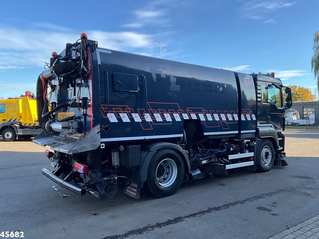 Man TGS 18.320 Manual Gearbox Brock Wegdekreinger links en rechtsvegend!