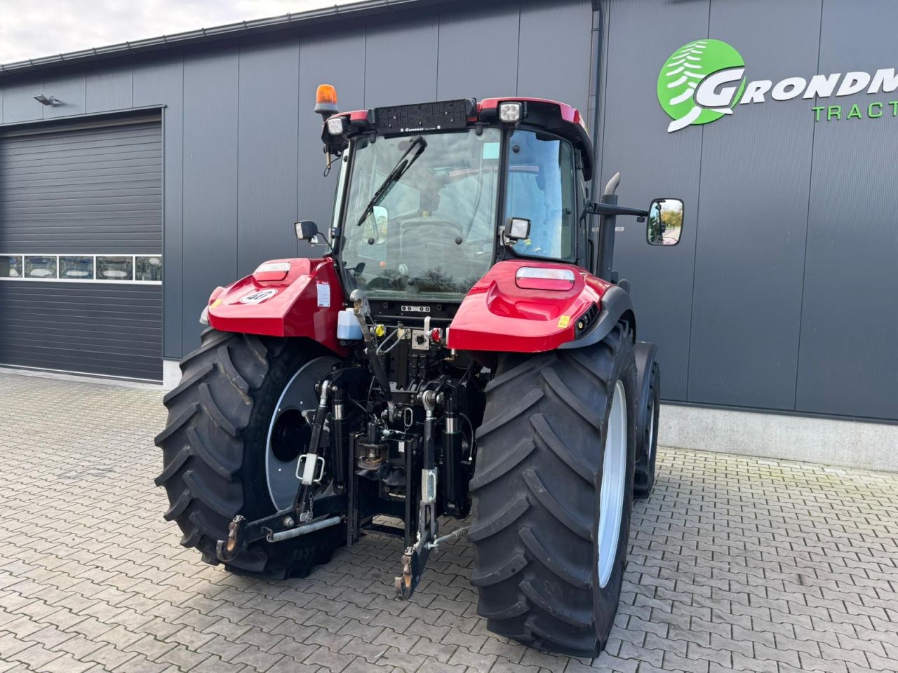 Case Farmall 115U Pro