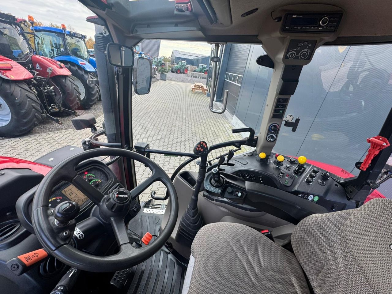 Case Farmall 115U Pro