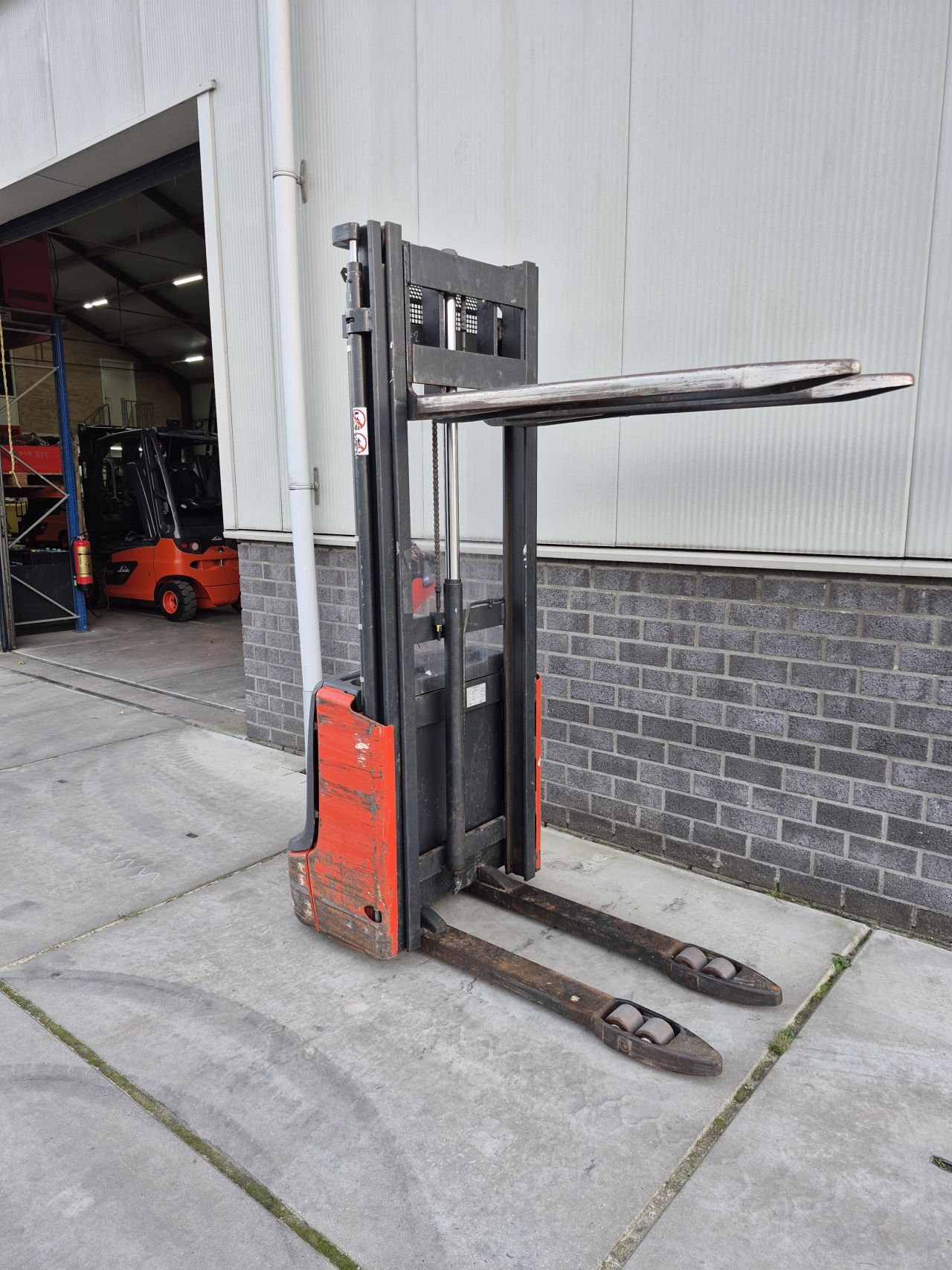 Linde L12 bj 2011 duplo freelift 3.400 mm accu bj 2019