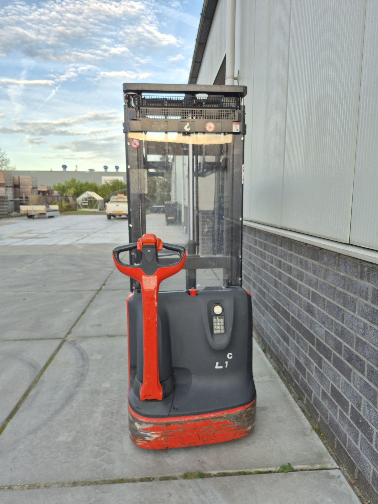 Linde L12 bj 2011 duplo freelift 3.400 mm accu bj 2019