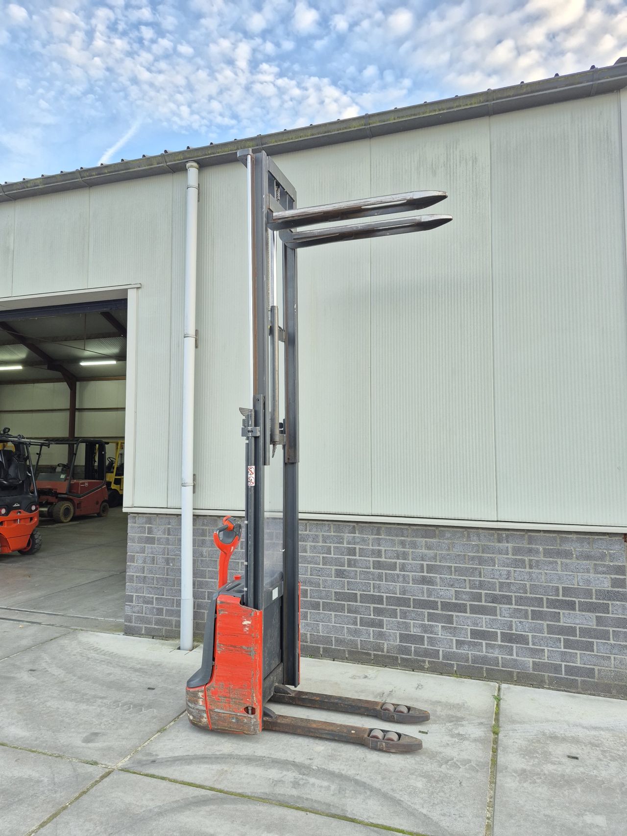 Linde L12 bj 2011 duplo freelift 3.400 mm accu bj 2019