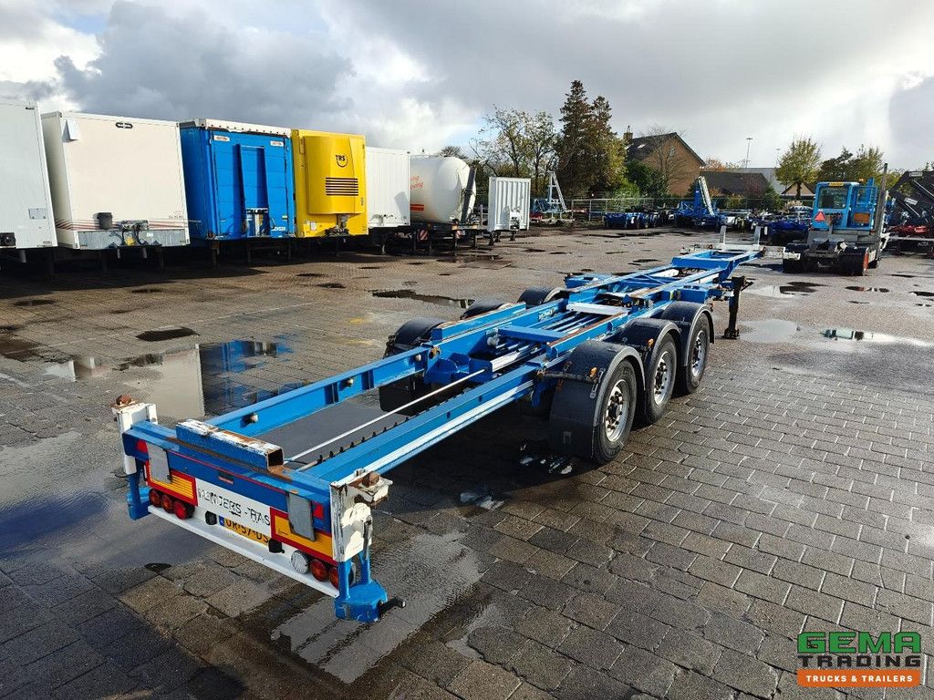 Renders-has Euro 800 3-axle BPW - Lift axle - Disc brakes - All connections