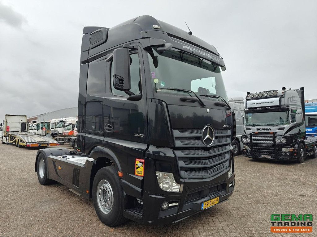 Mercedes-Benz Actros 1942 4x2 Megaspace Euro 6 - Double Tanks - Snow Chains - SMARTTacho V2 - 02/2026 MOT