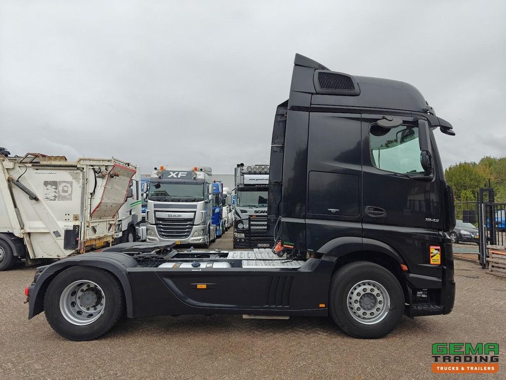 Mercedes-Benz Actros 1942 4x2 Megaspace Euro 6 - Double Tanks - Snow Chains - SMARTTacho V2 - 02/2026 MOT