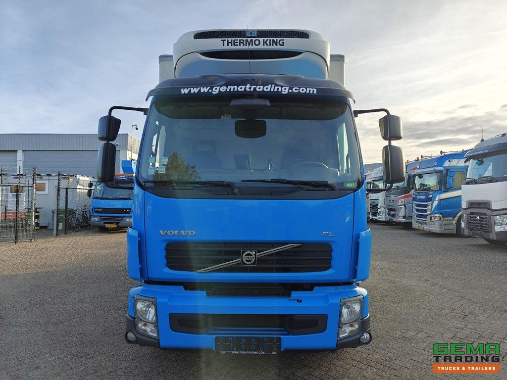 Volvo FL 240 4x2 Day Cab Euro5 - 5.5m Refrigerated Freezer - Thermo King T-800R - 1500kg Tail Lift