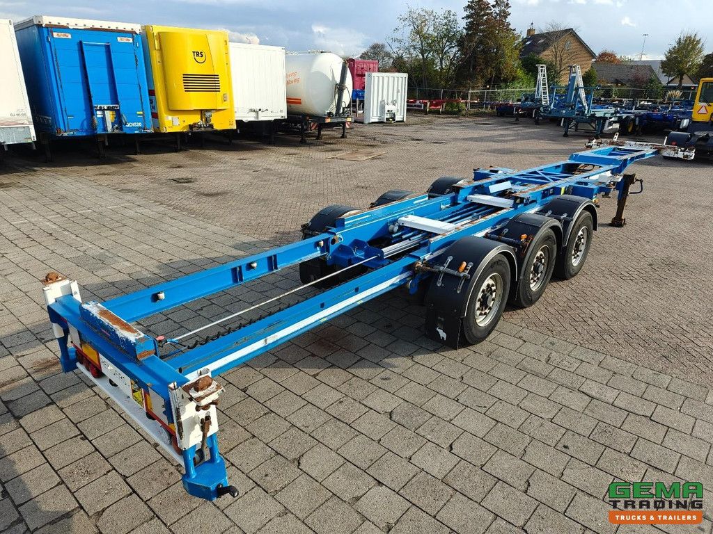 Renders-has Euro 800 3-axle BPW - Lift axle - Disc brakes - All connections