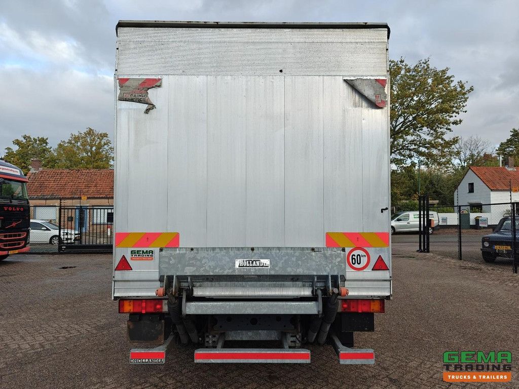 Iveco Eurocargo 120E18 4x2 Daycab Euro 5 - Manual transmission - Closed box 5m - Tail lift 2000KG - 05/2026 MOT