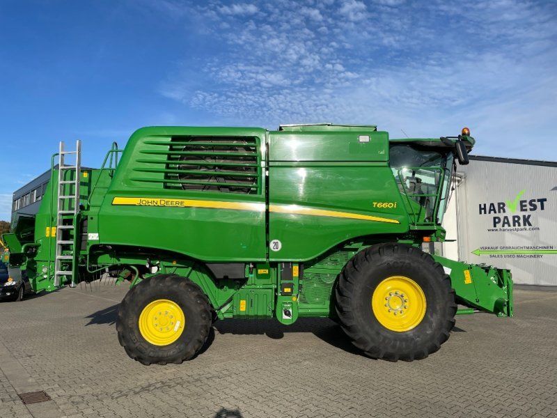 John Deere T660 i