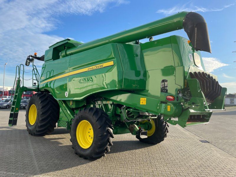 John Deere T560I