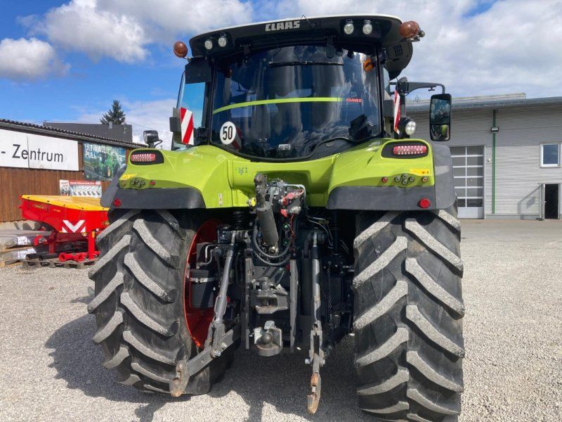 Claas Arion 660 CMATIC