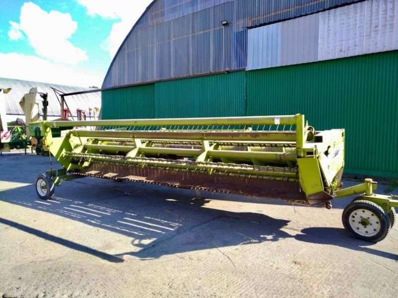 Fortschritt 742 Ganzpflanzenschneidwerk